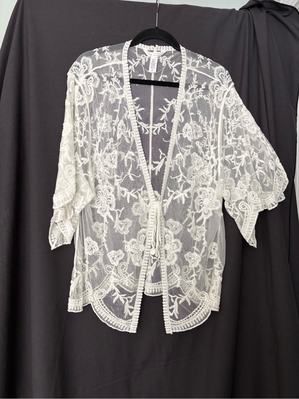 LC Lauren Conrad Ivory Floral Lace Kimono Cardigan